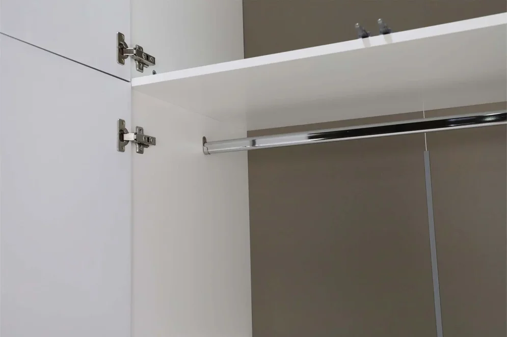 Шкаф трехстворчатый Урбан 