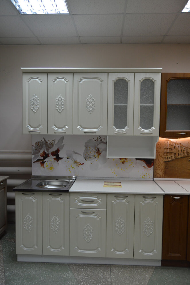 Кухня на заказ Белая классика  