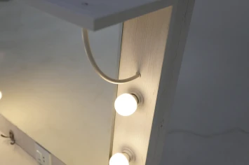 Зеркало настенное Ольга Милк 63