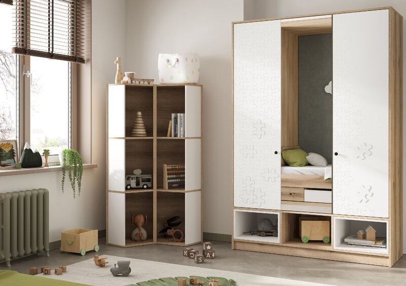 Шкаф 3-х створчатый с зеркалом Киви ШК-03 