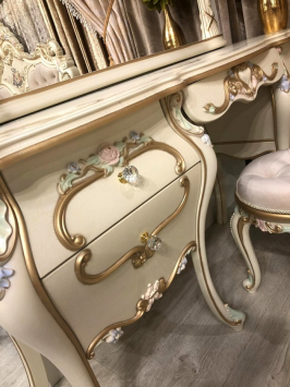 Стол туалетный Людовик