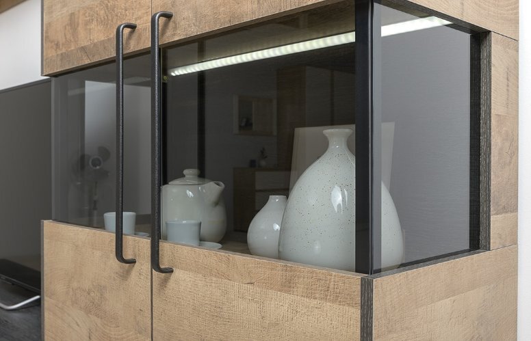 Комод-витрина с подсветкой Трувор 