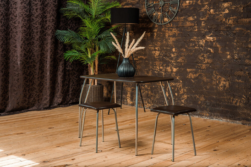 Стол обеденный на металлическом основании, венге 